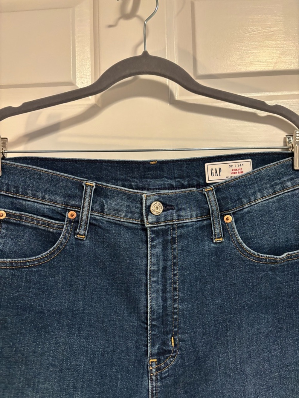 GAP High Rise Kick Fit Jeans - Picture 3 of 6